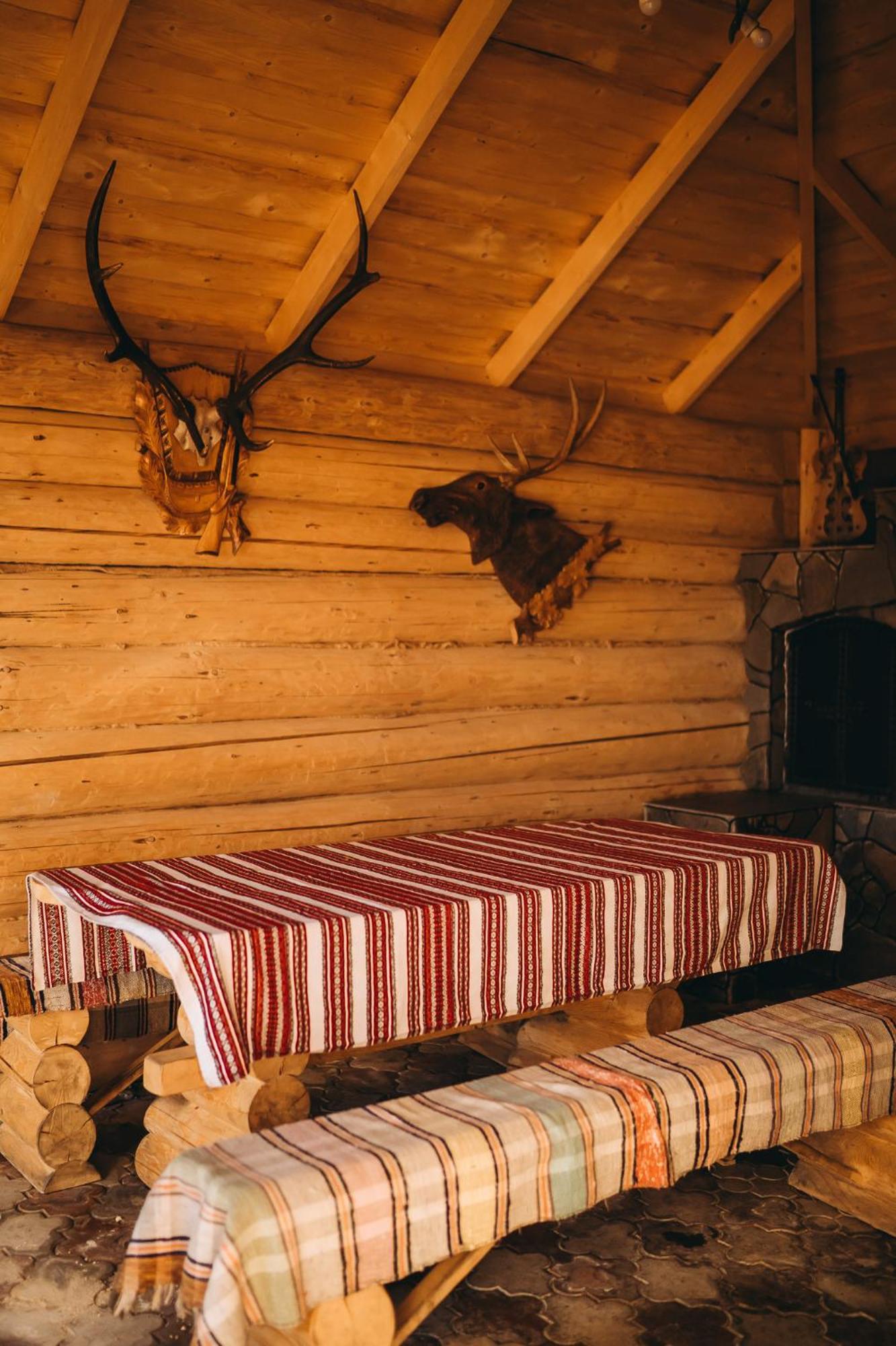 Rich Oak - Готель З Відкритим Панорамний Басейном Yablunytsya Bagian luar foto